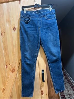 Levi straus ladies  Blue Stretch Denim Jeans - Size 10